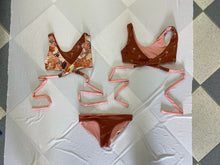 Load image into Gallery viewer, Classic Beachy bottoms (no binding)