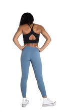 Load image into Gallery viewer, DUSTY ROSE-BLACK REVERSIBLE CROP SPORTS TOP spring 24