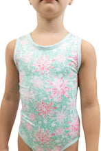 Load image into Gallery viewer, WINTER 26 MERRY MINT TRIANGLE BACK REVERSIBLE