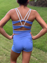 Load image into Gallery viewer, 2V CROPPED SPORTS TOP