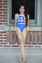 Load image into Gallery viewer, REVERSIBLE SUMMER PICK TRIANGLE BACK