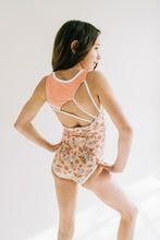 Load image into Gallery viewer, Spring26 REVERSIBLE DAISY DAYDREAM-BUTTERFLY BACK