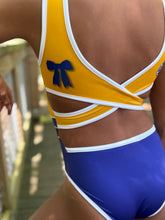Load image into Gallery viewer, LOUISIANA REVERSIBLE CRISS CROSS
