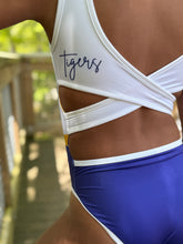 Load image into Gallery viewer, LOUISIANA REVERSIBLE CRISS CROSS
