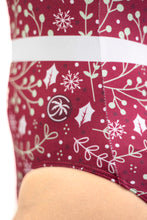 Load image into Gallery viewer, WINTER 26  Cranberry Frost Spaghetti Single ply
