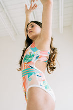 Load image into Gallery viewer, Spring26 REVERSIBLE PARADISE BREEZE-INFINITY BACK
