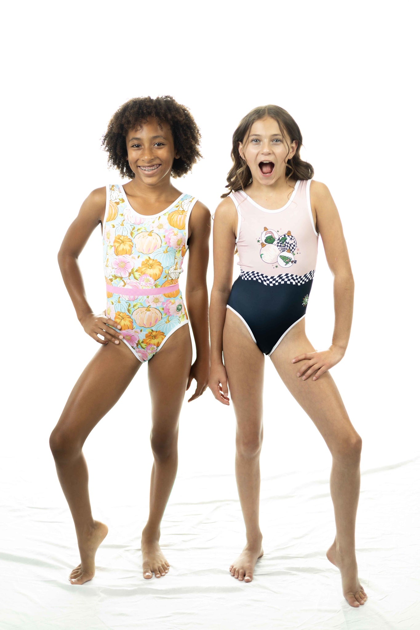 FALL25 REVERSIBLE CRISS CROSS HARVEST TO WHOVILLE